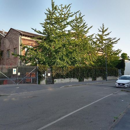 Ferienwohnung Casaginko - Cozy Loft With Garden In Milano - Naviglio Exterior foto